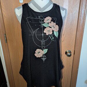 00/Medium Classic Fit Tank - Celestial Flowers Black